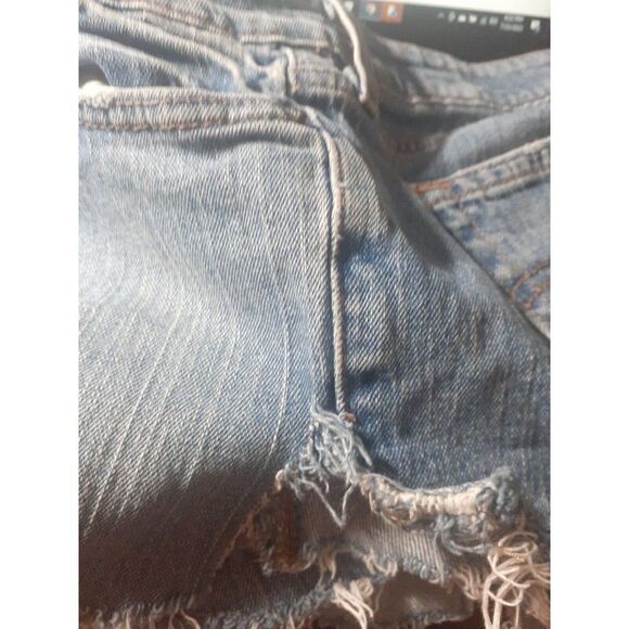 Levi 545 Shorts Women's Cutoff Distressed Blue Jeans Size 28 - Picture 7 of 10